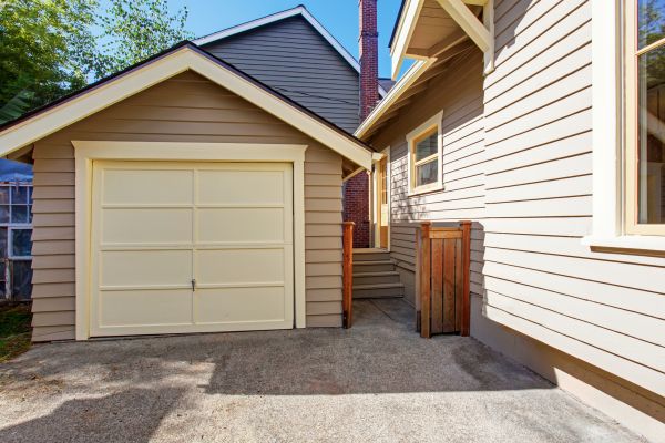 Cost of Garage Siding Replacement in Norristown