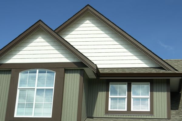 Cost of Vertical Vinyl Siding Repair in Norristown